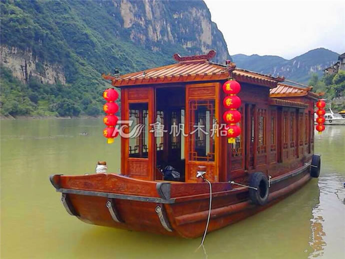 觀(guān)光畫(huà)舫