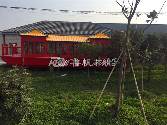 水庫觀(guān)光畫(huà)舫